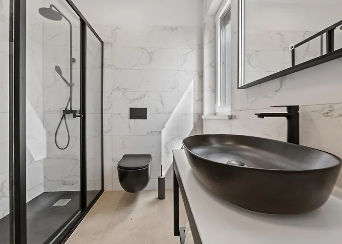 Peninsula Semesterbostad *