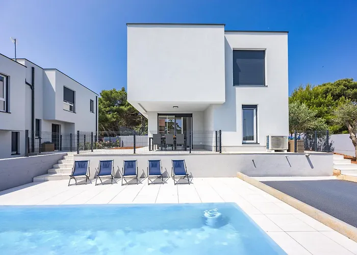 Peninsula Hébergement de vacances *