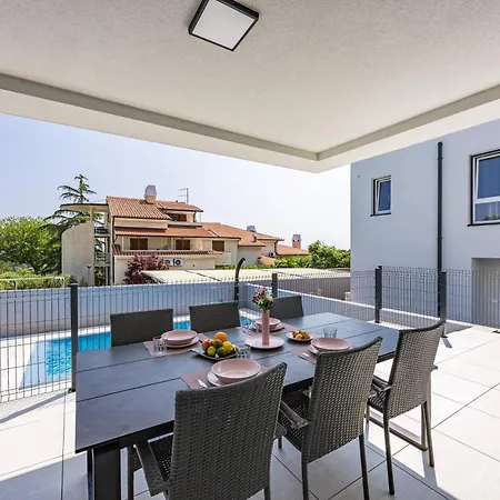 Peninsula Ferienhaus