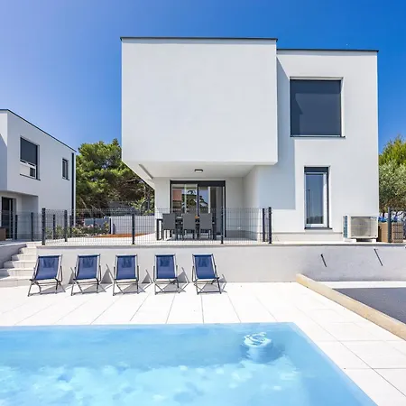 Peninsula Ferienhaus *