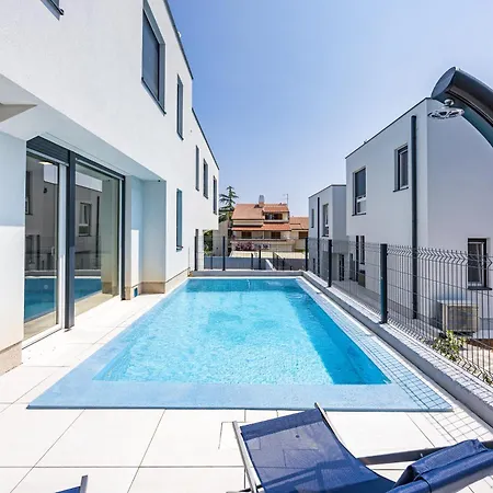 Peninsula Ferienhaus Premantura